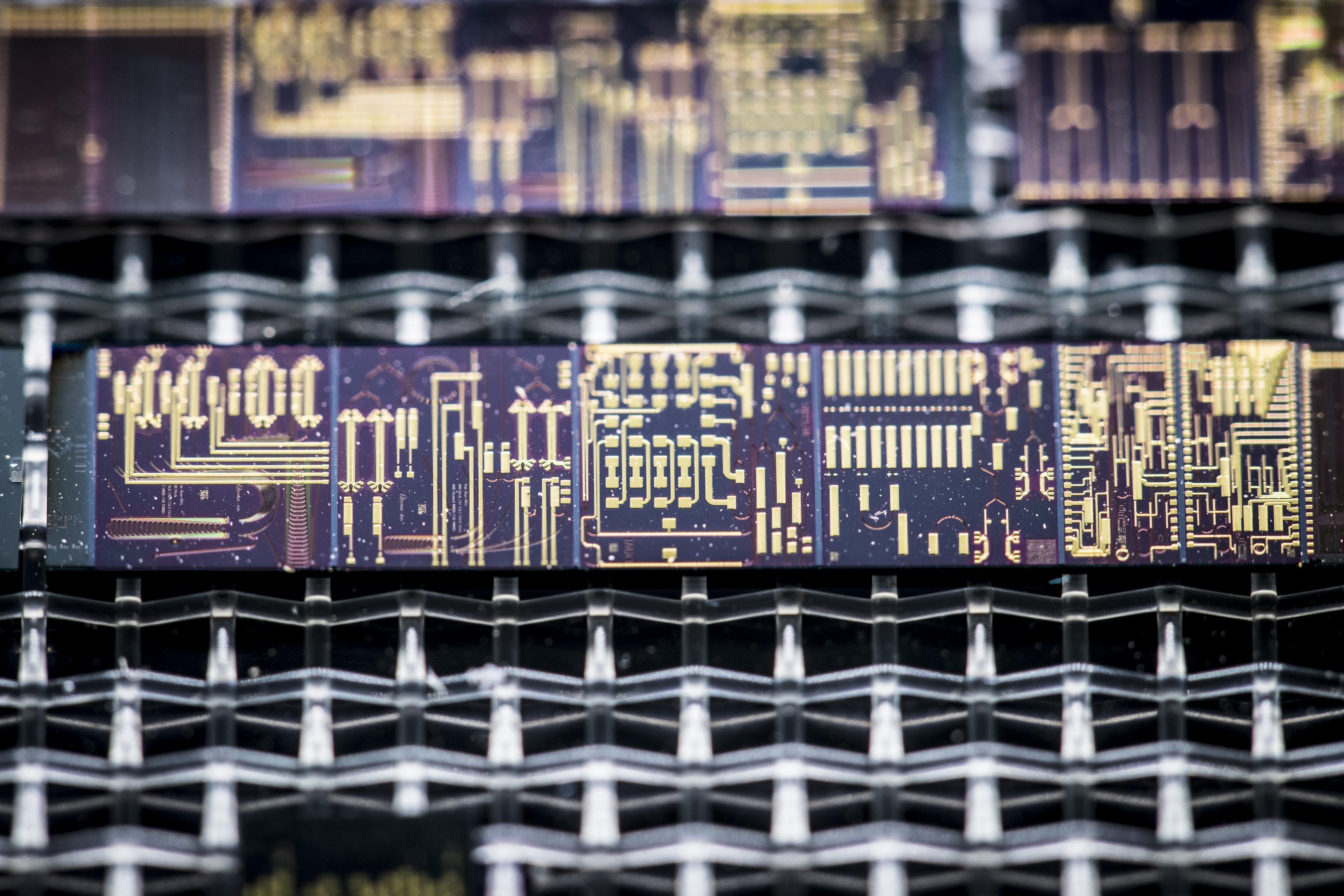 SMART Photonics Indium Phosphide based photonic components